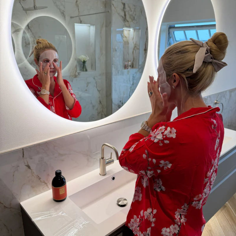 The glass mask that soaks in within 2 hours to give you glass dewy skin